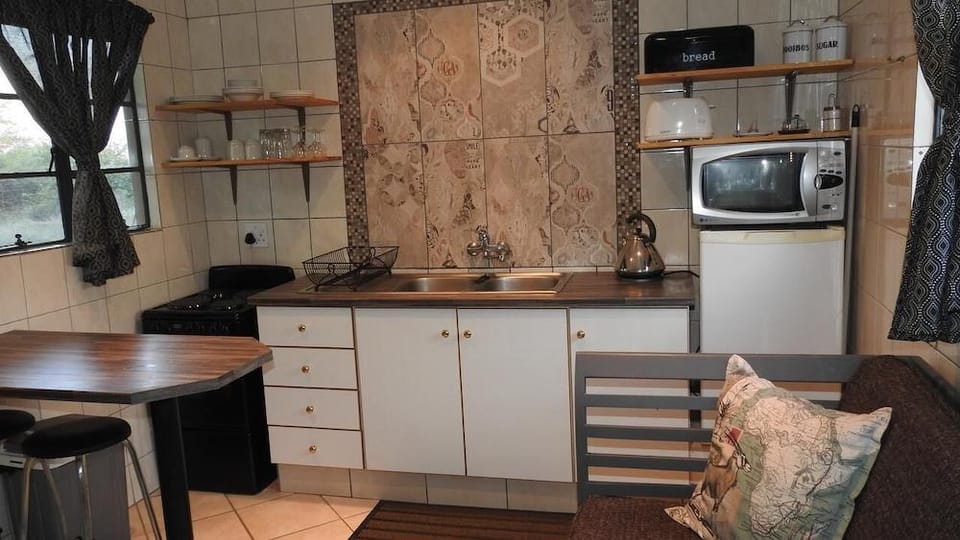 Marulani Bush Lodge Hotel in Gauteng