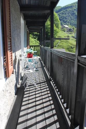 BnB "A la Crus" Hotel in Canton of Ticino