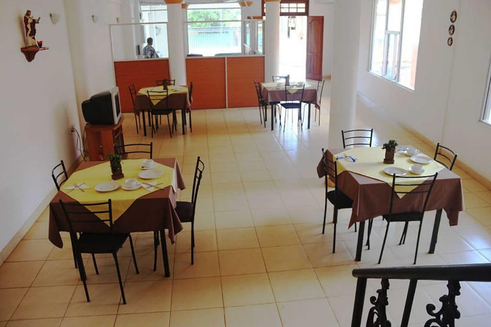 Yoho Hotel Red Rose Hotel in Negombo