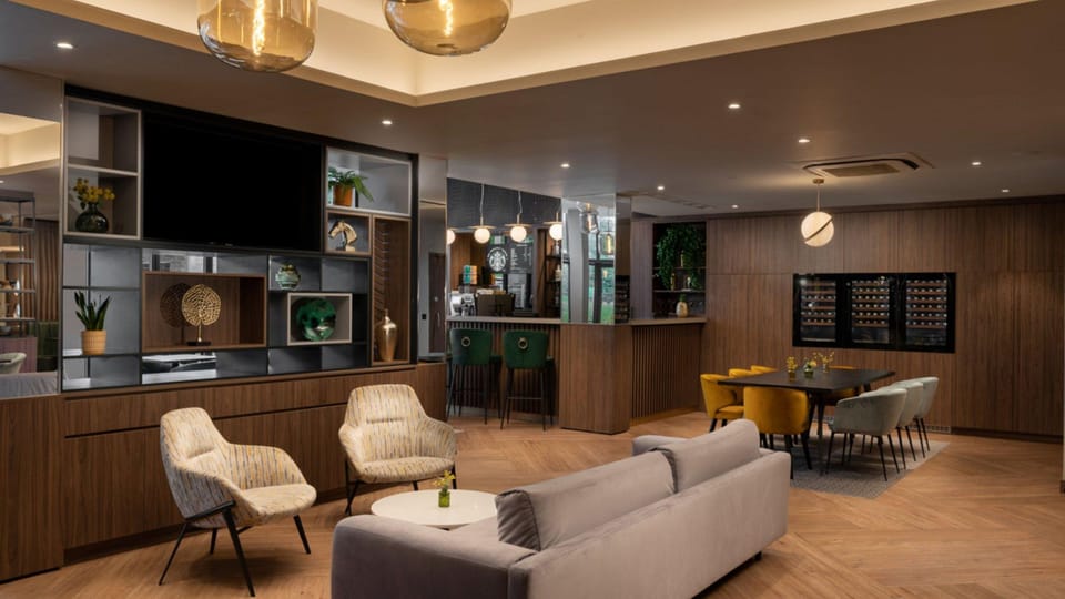 Holiday Inn London Gatwick - Worth By IHG Hotel in Crawley