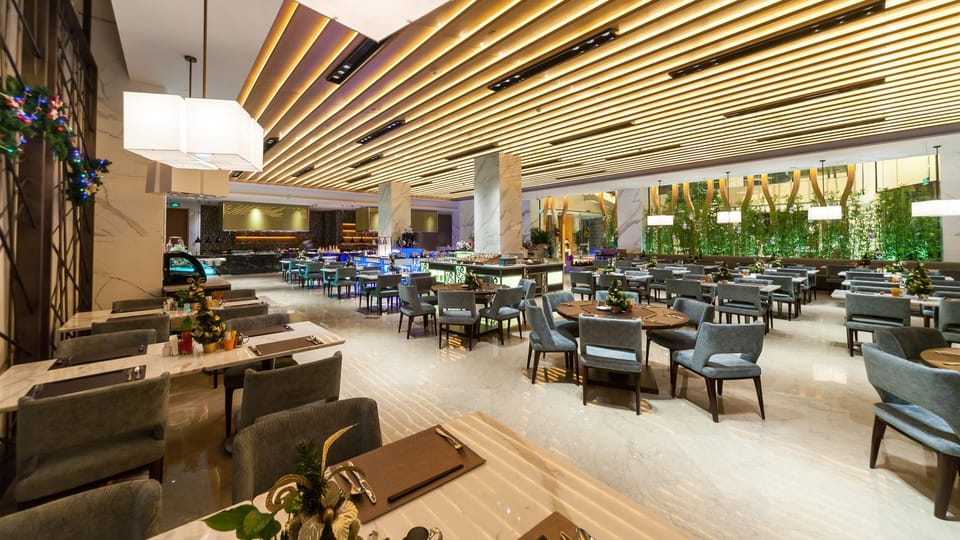 Holiday Inn Nanjing Xuanwu Lake By IHG Hotel in Nanjing