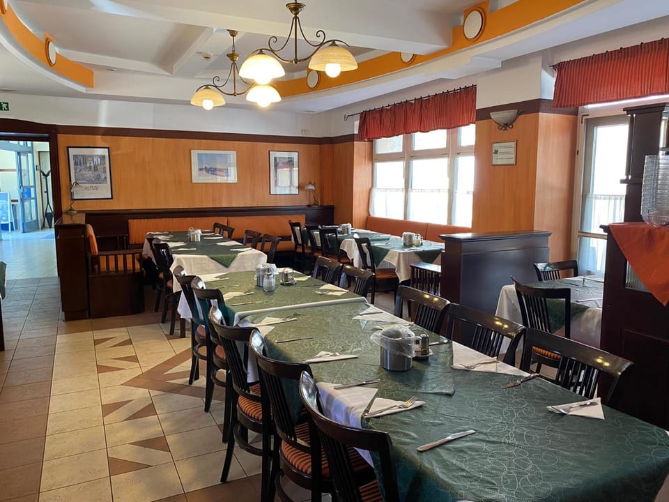 Tisza Alfa Hotel Hotel in Szeged