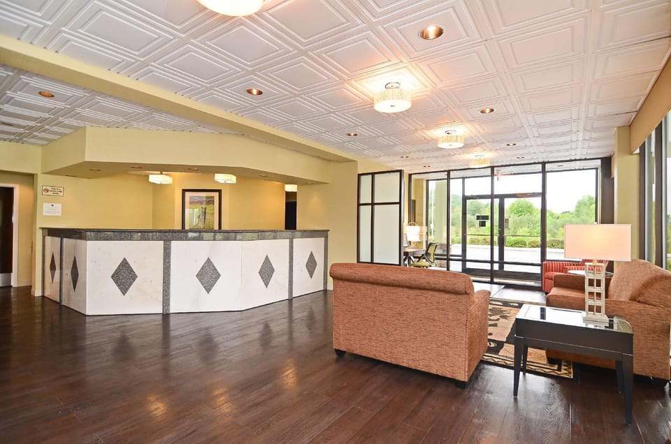 Best Western Cades Cove Inn Hotel in Townsend