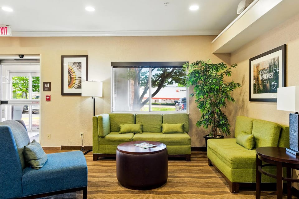 Comfort Inn South Tulsa - Woodland Hills Hotel in Tulsa