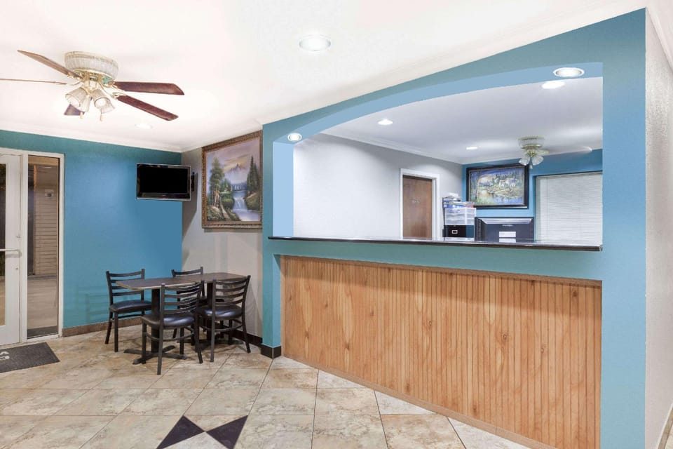 Days Inn by Wyndham Kenedy/Karnes City Hotel in Kenedy