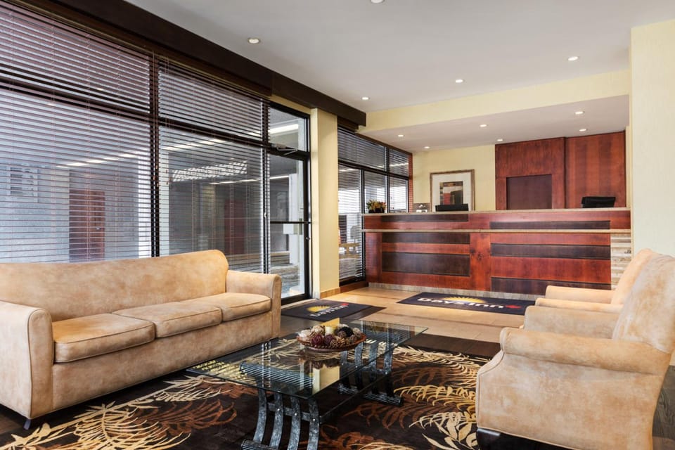 Days Inn by Wyndham Edmonton Downtown Hotel in Edmonton