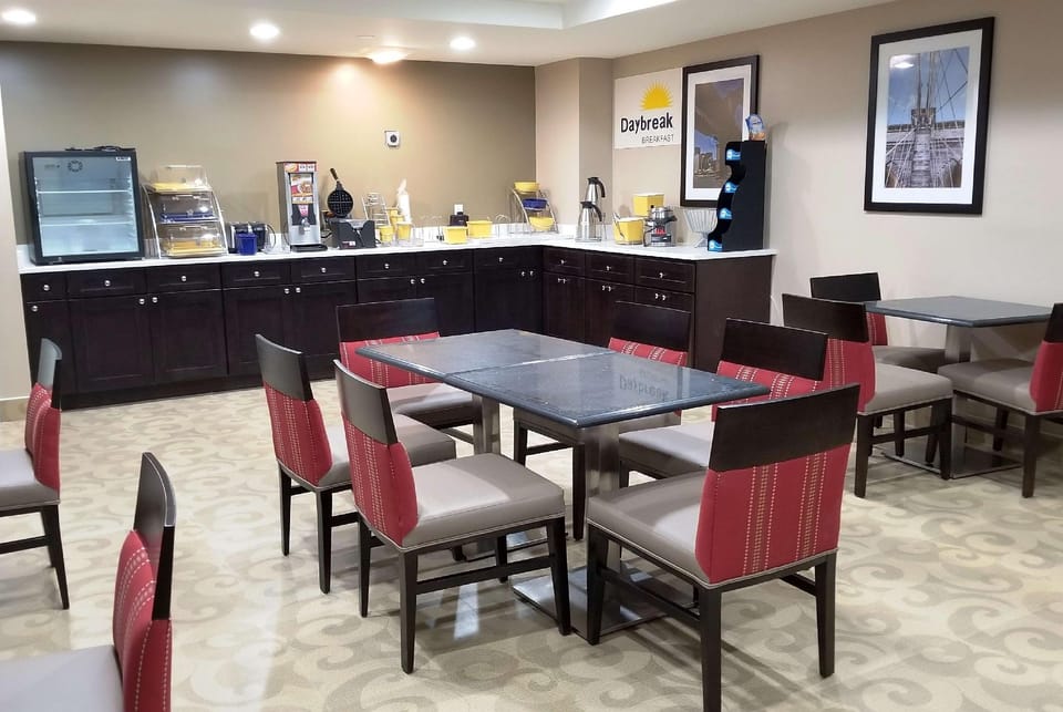 Days Inn by Wyndham Brooklyn Marine Park Hotel in Brooklyn