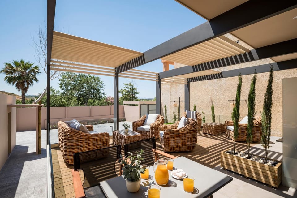 Sea & City Apartments Hotel in Chania