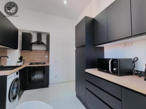 Domus Iulia - Colosseo Hotel in Rome