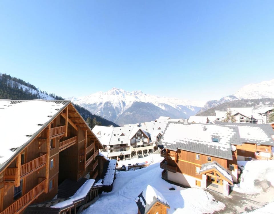 Chalet des Neiges Oz en Oisans Apartment hotel in Oz