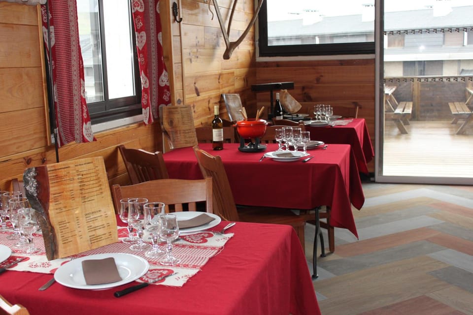 O Chalet 1700 Hotel in Saint-Lary-Soulan
