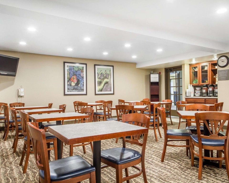 Comfort Inn Fairfield Napa Valley Area Hotel in Fairfield