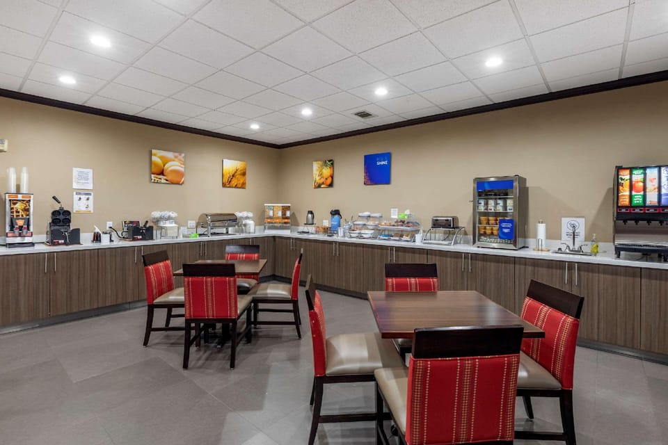 Comfort Suites Waco Near University Area Hotel in Waco