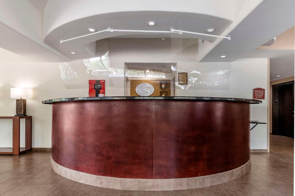 Comfort Suites Medical Center near Six Flags Hotel in San Antonio