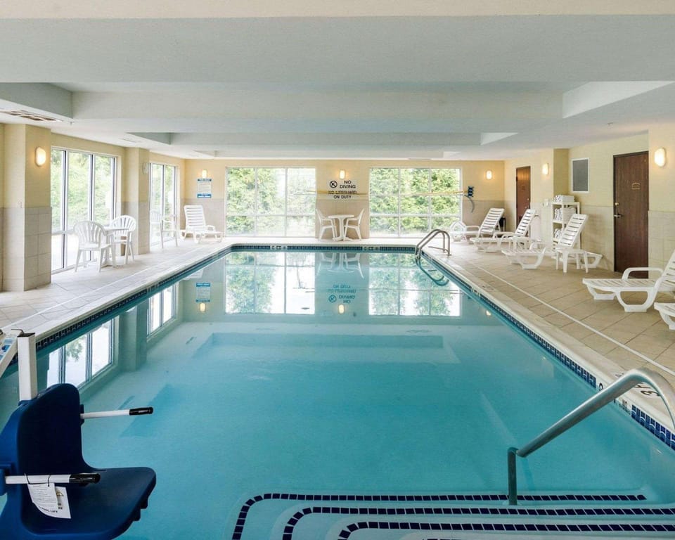 Comfort Suites Seaford Hotel in Sussex County