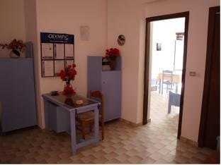 Romeos Studios Hotel in Agia Marina