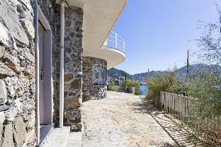 Yellow Suite sul Lungomare di Recco by Wonderful Italy Hotel in Recco