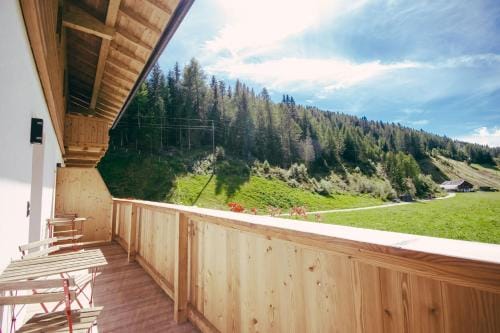 Nedererhof - Zimmer Edelweiß mit Gemeinschaftskuche Hotel in Trentino-South Tyrol