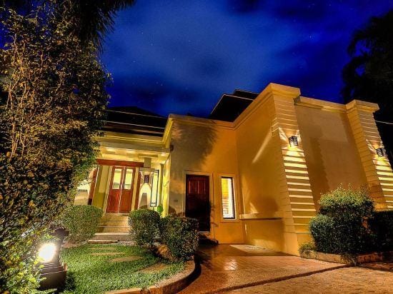 Lily Villa Stunning Villa With A Beautiful Pool Resort in Rawai