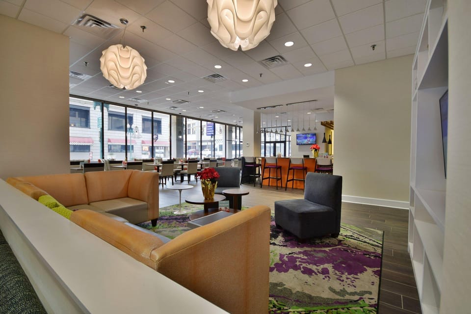 Holiday Inn Memphis Downtown Beale St. By IHG Hotel in Mud Island