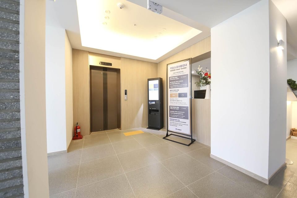 Hound Hotel Gimhae Samgye Branch Motel in Busan