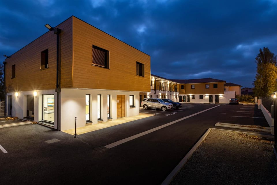 Appart Hotel Coraline - Genas Lyon Eurexpo Apartment hotel in Auvergne-Rhône-Alpes