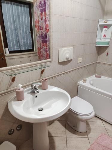appartamento fiera di Roma da Manu Hotel in Lazio