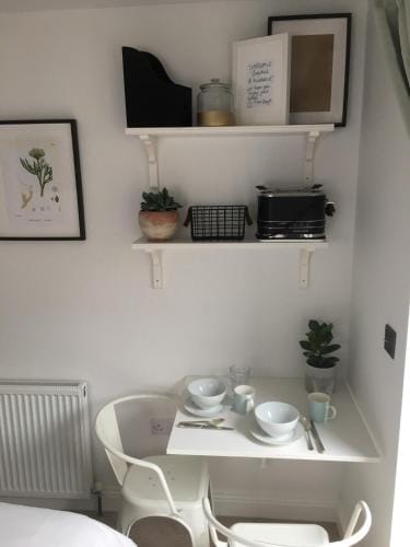 Cedar Shade Cottage Ensuite Private Annexe with Parking Hotel in Sidmouth