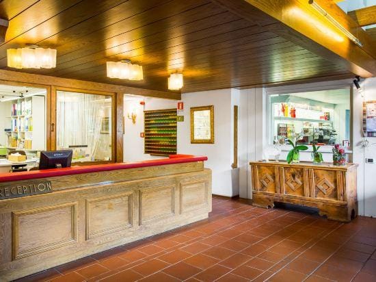 HOTIDAY Apartment Collection - Campiglio Groste Hotel in Province of Brescia
