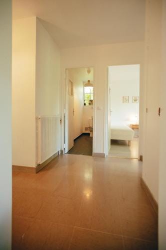 Cozy Garden Rooms Hotel in Chevilly Larue