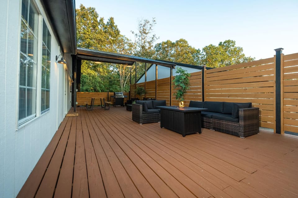 The Lofts on Indian Point - Near Silver Dollar City Hotel in Indian Point