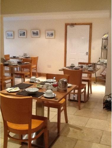 Holly Lodge Hotel in Alnwick