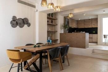 Villa Veneta at Ornos Sea View Hotel in Mykonos, Mikonos 846 00, Greece