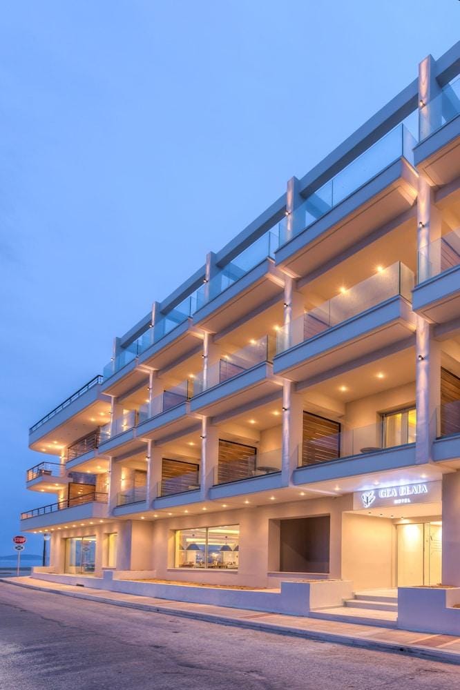 Gea Elaia Hotel in Islands