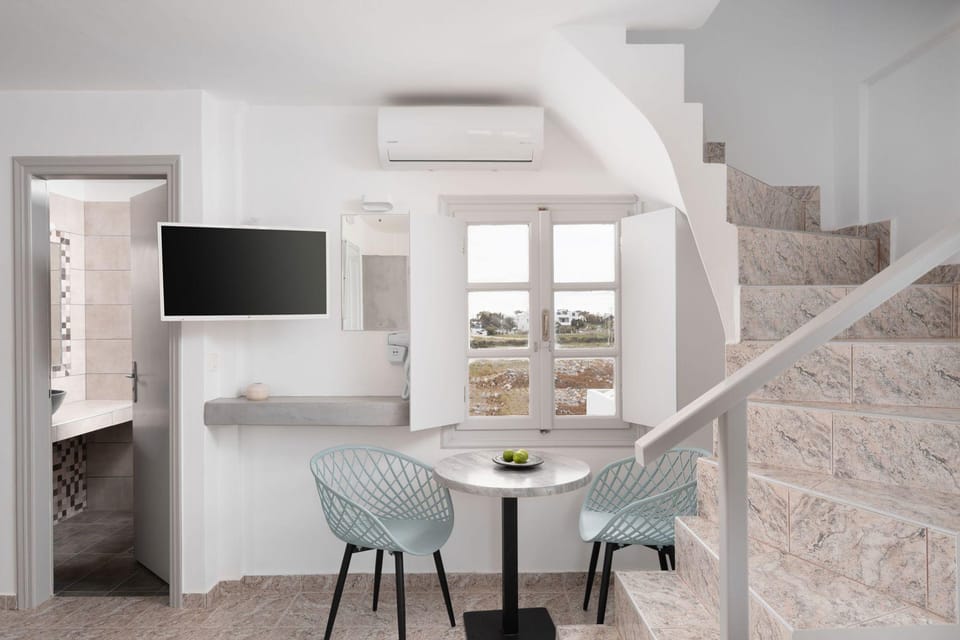 White Lily - Adults Only 16 plus Hotel in Perissa