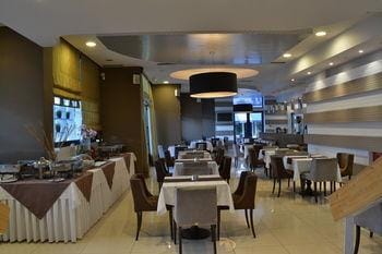 Trokadero Hotel Hotel in Peloponnese, Western Greece and the Ionian