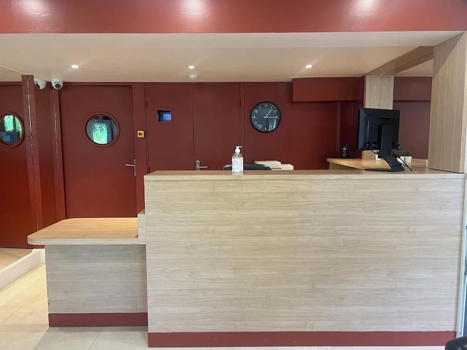 Budget Hotel - Melun Sud Dammarie Les Lys Hotel in Île-de-France