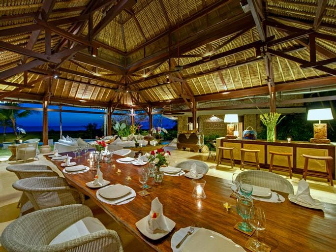 Sungai Tinggi Beach Villa Hotel in Bali
