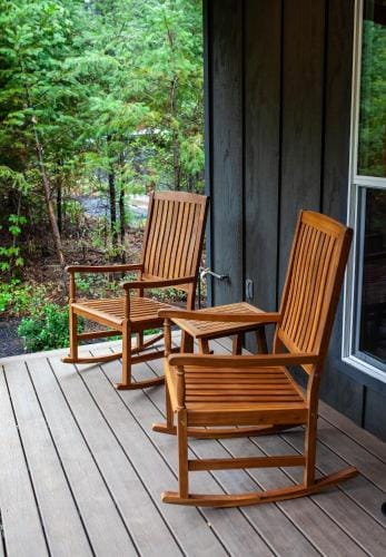 Backwoods Cabins Hotel in Washington