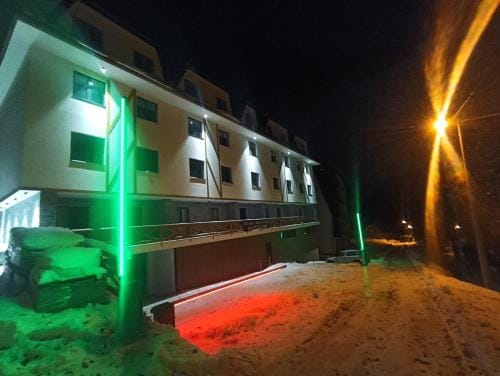 Ramonda apartman Vila Bela Reka 50m from Gondola - free parking acces Hotel in Serbia
