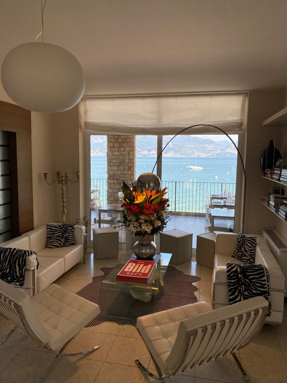 Hotel Baia dei Pini Hotel in Torri del Benaco