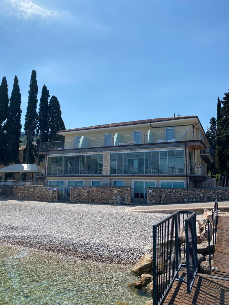 Hotel Baia dei Pini Hotel in Torri del Benaco