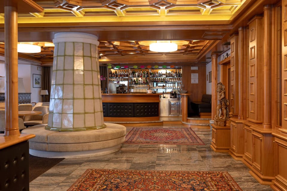 Hotel Engel Hotel in Canazei