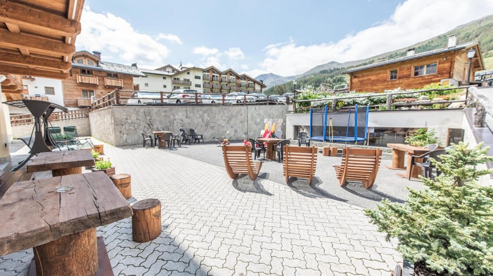 Hotel Le Alpi Hotel in Canton of Grisons