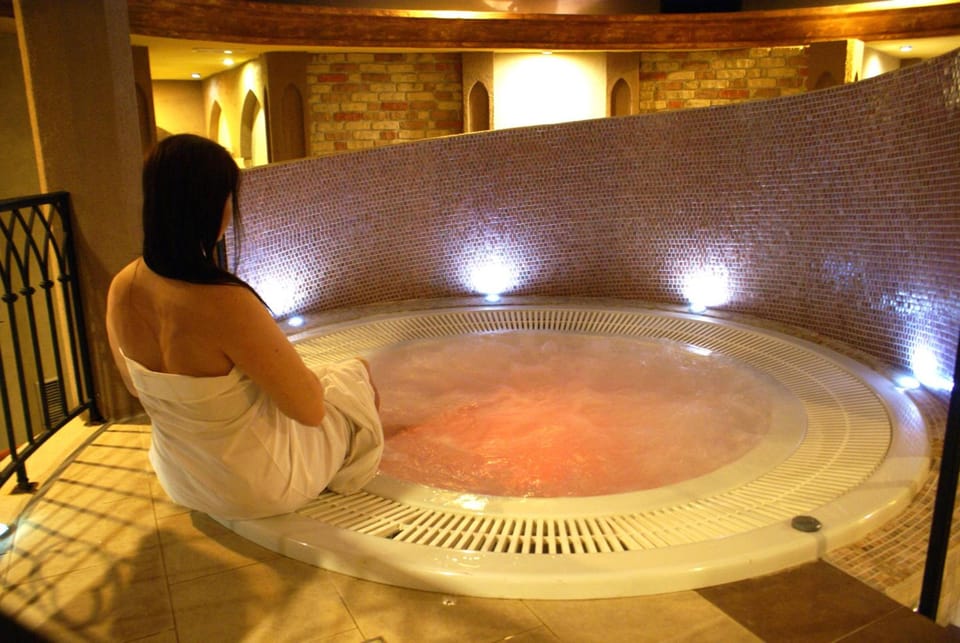 Hot tub