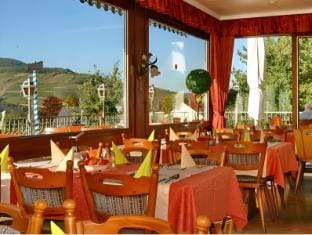 Hotel Restaurant Moselblick Hotel in Trier-Saarburg