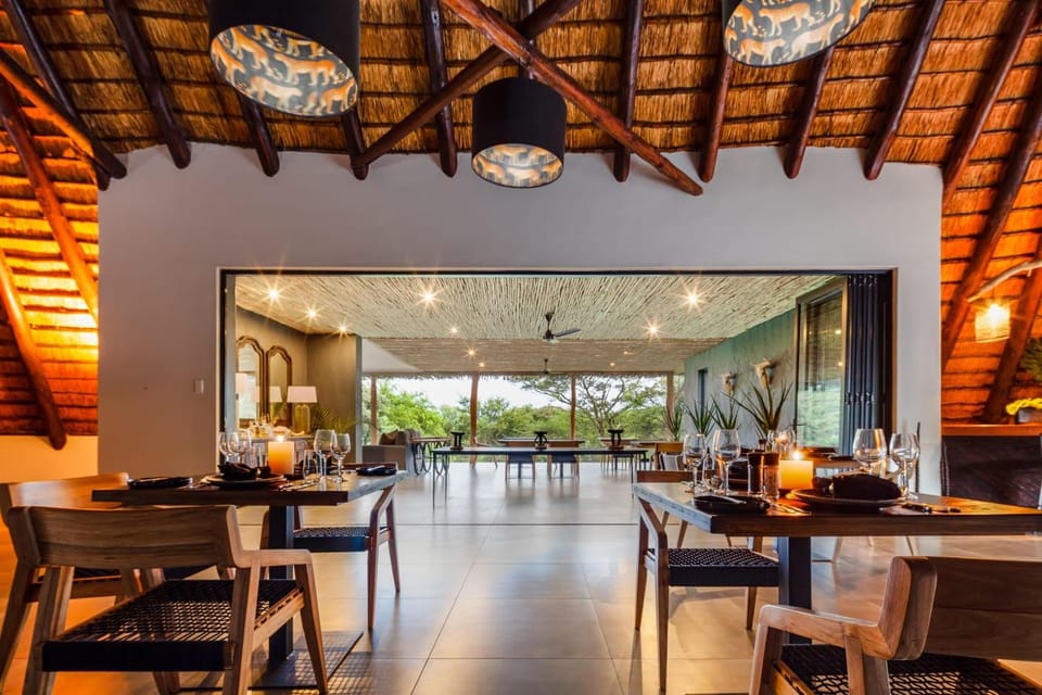 Bar/lounge