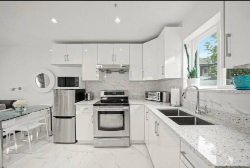 Entire NEW Cozy and Modern 2-storey HOUSE Hotel in Vancouver