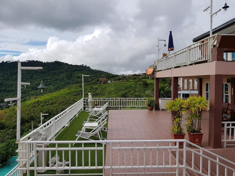 Baanmorkburi Resort Hotel in Thailand
