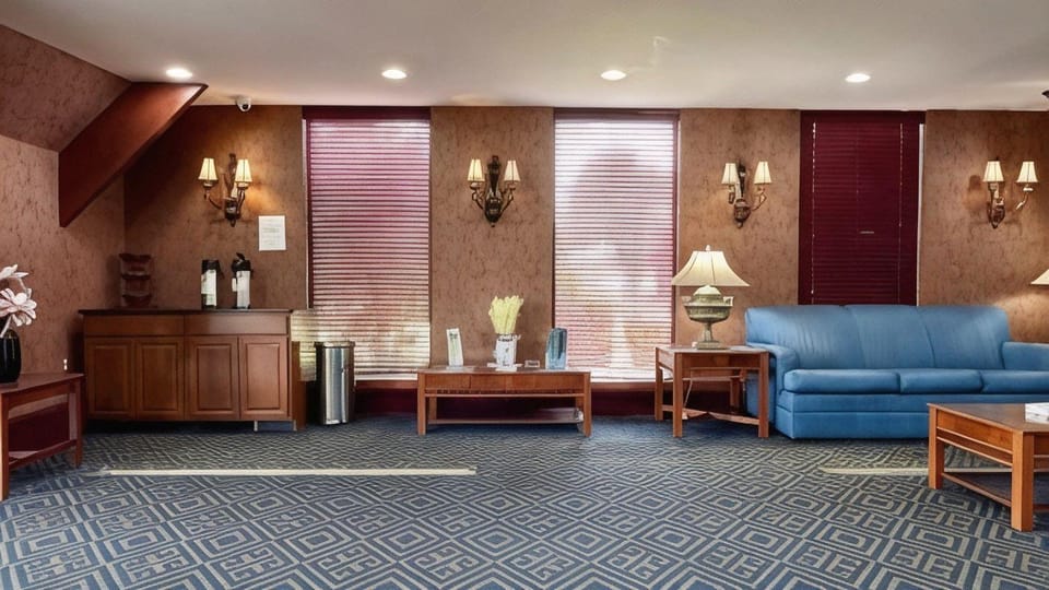 Riverview Inn & Suites Hotel in Swansea